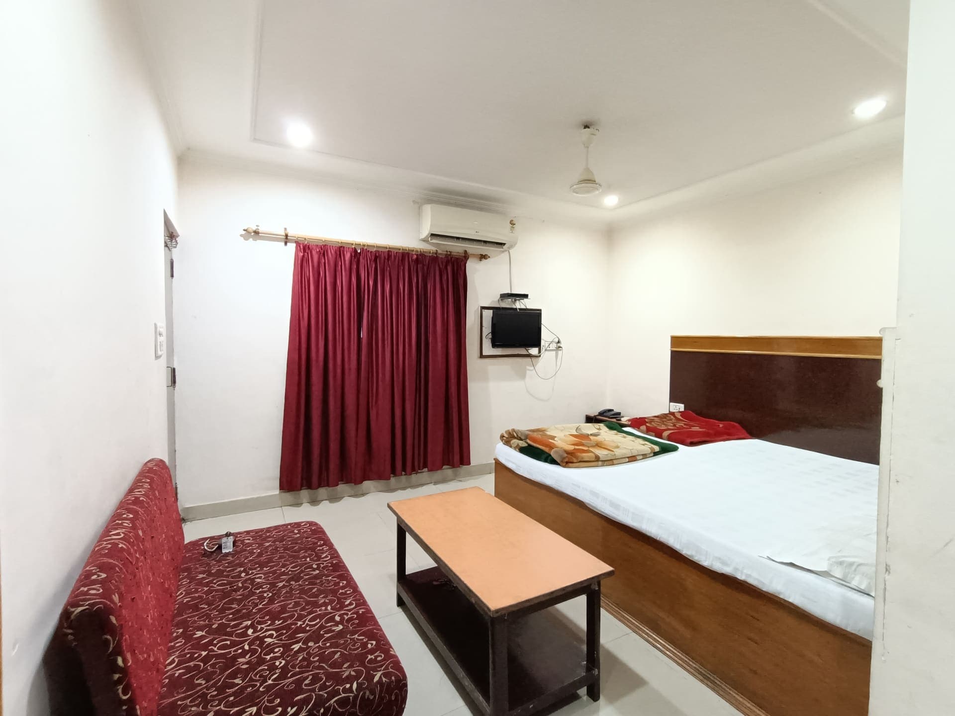 Hotel Ajay International — image 9
